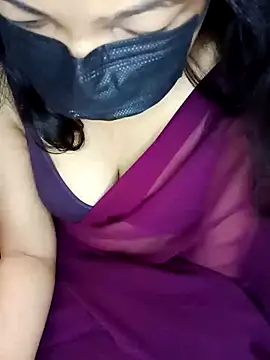 o_yes_bhabhi Adlı Modelin Canlı XXX Sohbeti