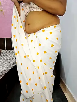 o_yes_bhabhi 即時 XXX 聊天