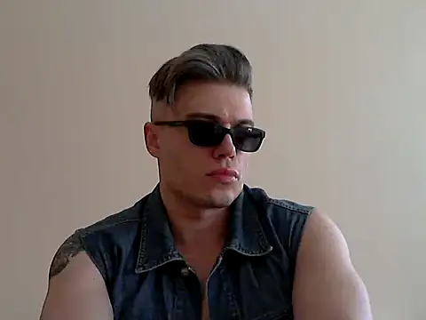 Show de thuglife26 na webcam