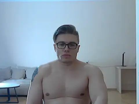 thuglife26: διαδικτυακό σόου στην κάμερα