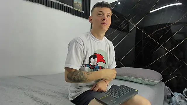 Robinlion91's Webcam Show