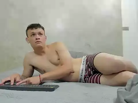 Show modela Robinlion91 na web-kameri