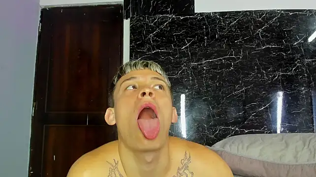 Robinlion91 Show in webcam