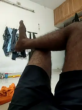 tamil_boy_anytime: διαδικτυακό σόου στην κάμερα