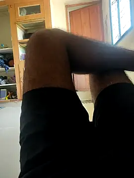 tamil_boy_anytime: διαδικτυακό σόου στην κάμερα