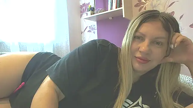 Webkamerová show AmaandaSexyHotAss69