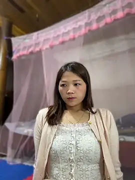 hhanni06 在線直播表演