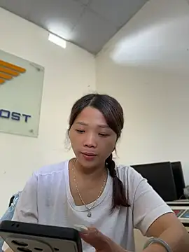 hhanni06 在線直播表演