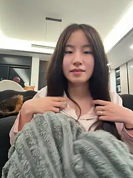 Uugirl00's Live XXX Chat