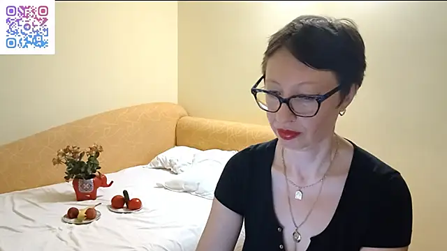 BellaRose_2020 Show in webcam