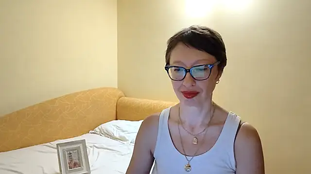 BellaRose_2020 Show in webcam