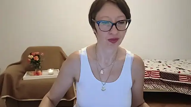BellaRose_2020 Show in webcam