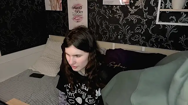 NoriMoore Show in webcam