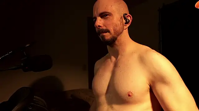 Intellitease webcam show