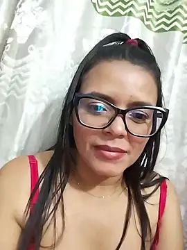 selena_foxy's Live XXX Chat