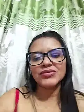 selena_foxy's Live XXX Chat