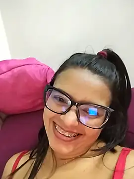 selena_foxy's Live XXX Chat