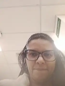 Živý XXX chat selena_foxy