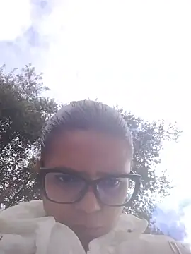 selena_foxy's Live XXX Chat