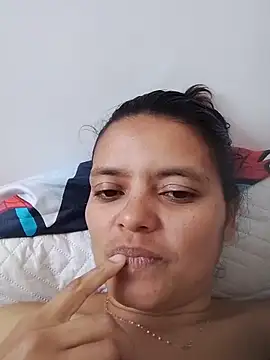selena_foxy – Live XXX-chat
