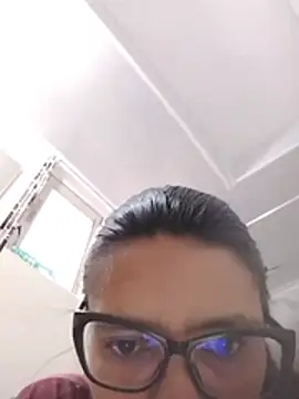 Živý XXX chat selena_foxy