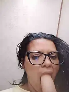 selena_foxy – Live XXX-chat