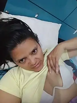 Chat XXX en directo de selena_foxy