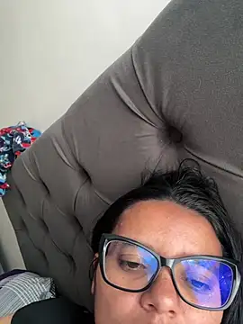 selena_foxy Chat XXX in diretta
