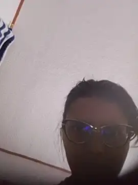Chat XXX en directo de selena_foxy