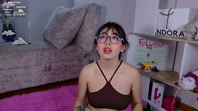 Show de Vi_anayaa na webcam
