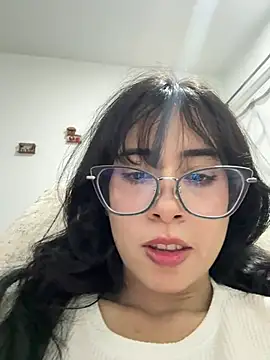 Vi_anayaa's Live XXX Chat
