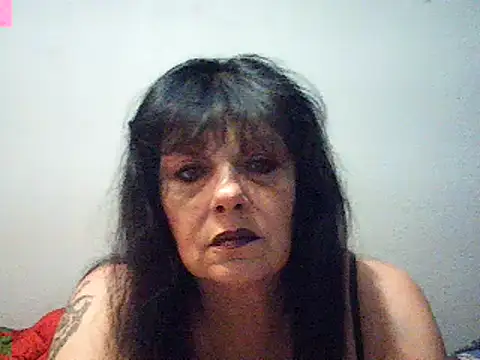 LadyCHARMS69 élő XXX-chatje
