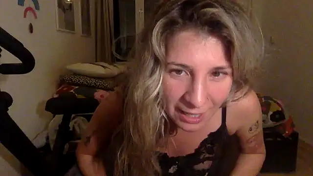 lindy94 Webcamshow