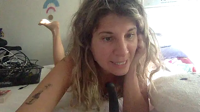 lindy94 Show in webcam