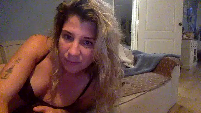 lindy94 Show in webcam