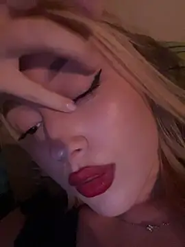 lyalyalii live XXX chat