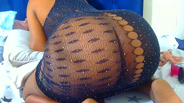 candyass3 Show in webcam