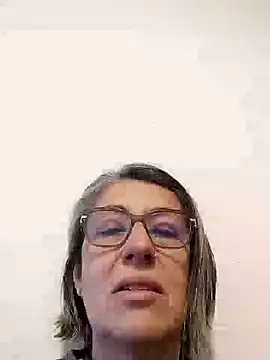 Chat +18 de nocturnewhisper ao vivo