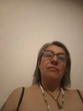 nocturnewhisper's Webcam Show