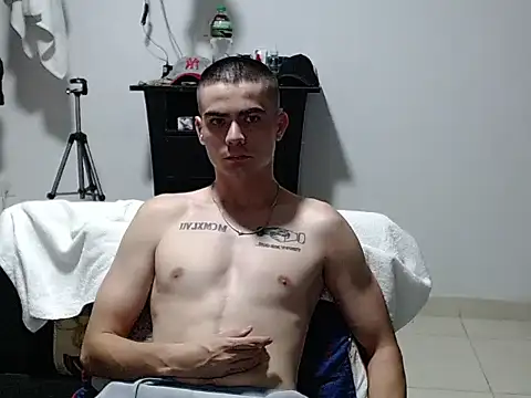 הופעת וובקאם של Zac_Efront