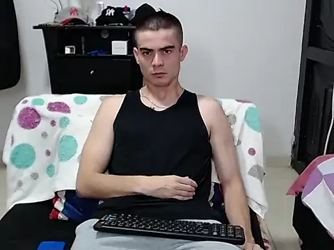 Zac_Efront Pertunjukan Webcam