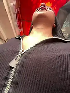 LilacNoir Live XXX-chat
