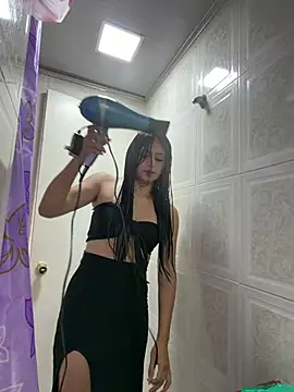 LilacNoir Chat XXX live