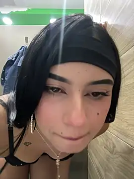 แชท XXX สดของ LilacNoir