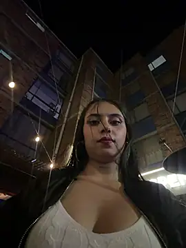 LilacNoir Chat XXX live