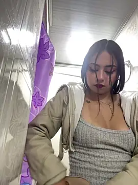 LilacNoirn Live XXX chat