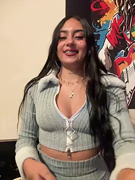 צ'אט XXX בשידור חי של LilacNoir