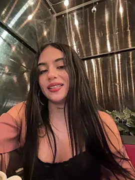 LilacNoir's Live XXX Chat