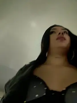 LilacNoir Chat XXX in diretta