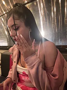 LilacNoir's Live XXX Chat